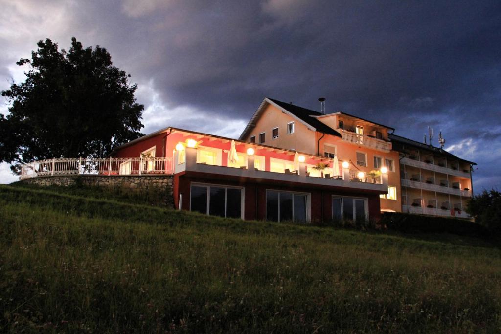 Hotel-Pension Melcher Drobollach am Faakersee Dış mekan fotoğraf